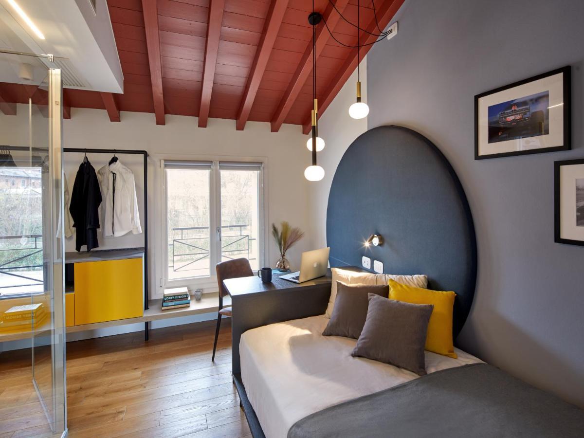 Deluxe Single Room
